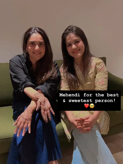 Sharing this photo again because my heart is so full. Creating mehendi for clients who appreciate the art is the best part of my job.