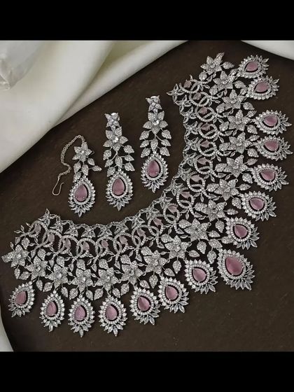 Beautybox Rent House - Bridal and Occasion Jewellery Rental Modern Stone & Victorian Sets photo 17