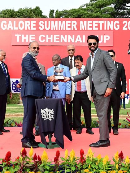Dr. Muthaiah Ramaswamy, Chairman of the Madras Race Club, presenting The Chennai Cup. These occasions are perfect for B2B networking within the equestrian world.