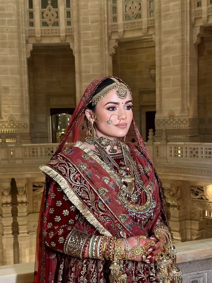 Another beautiful shot of this royal bride in Jodhpur. The soft lighting highlights the flawless skin work and the richness of her bridal attire.