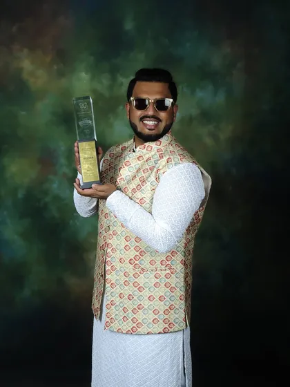 I am incredibly proud to be recognized by WedMeGood with the Users' Choice Award for Best Wedding Entertainer in Bangalore. This award, based on reviews from couples like you, is a testament to the passion and dedication I pour into every event.