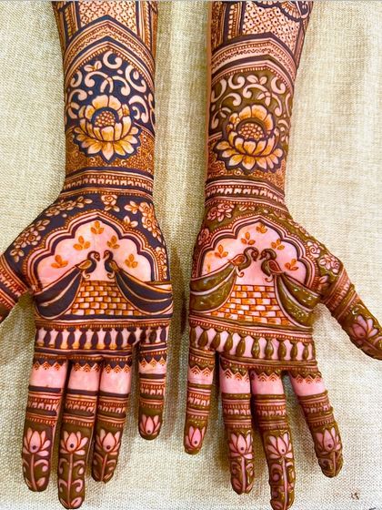 Intricate Bridal & Engagement Mehndi photo 11