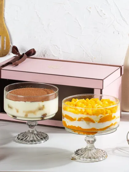 A closer look at my popular Mango Cream Cheese Trifle and Classic Tiramisu gift box, showcasing the beautiful desserts side-by-side.