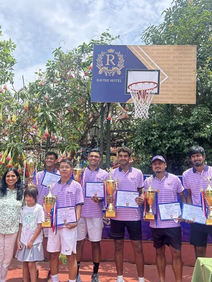 The group of winners and finalists, including our champion Maan Kesarwani, at the AITA 2.5 Lacs tournament prize ceremony in Panchgani.