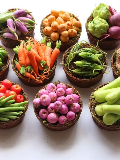 A beautiful flat lay of all 15 types of vegetables taught in my course.