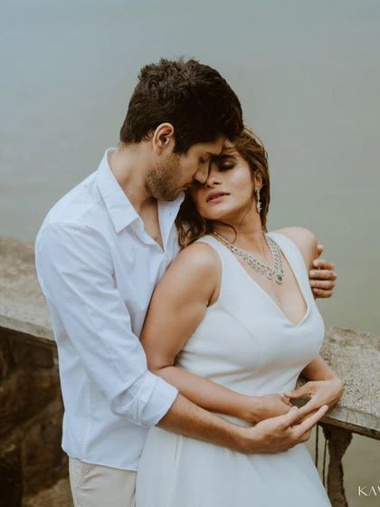 A passionate and intimate moment from a lakeside couple shoot. I strive to capture the chemistry and deep affection that defines a relationship.