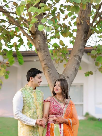 The Beginning: Engagements & Pre-Wedding Stories photo 4