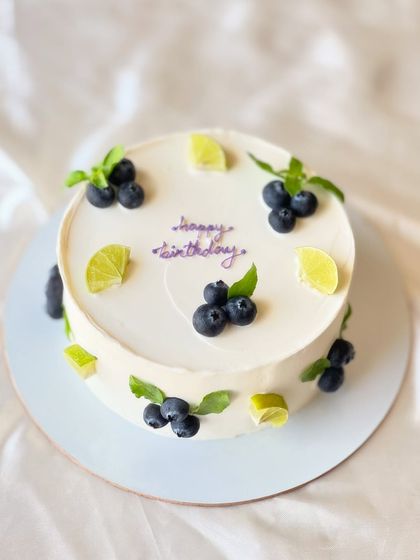Signature Fruit & Floral Cakes photo 20