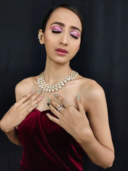 Bold & Glamorous Styles photo 9