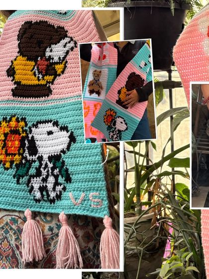 More details of the custom tapestry muffler, featuring Snoopy and Woodstock. Each character is carefully created using color-changing techniques.