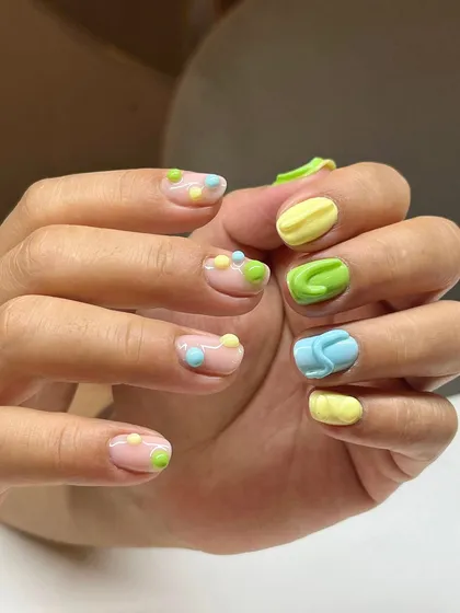 Sweet as candy. This playful set features pastel colors with fun 3D dots and squiggles for a look that's pure joy.