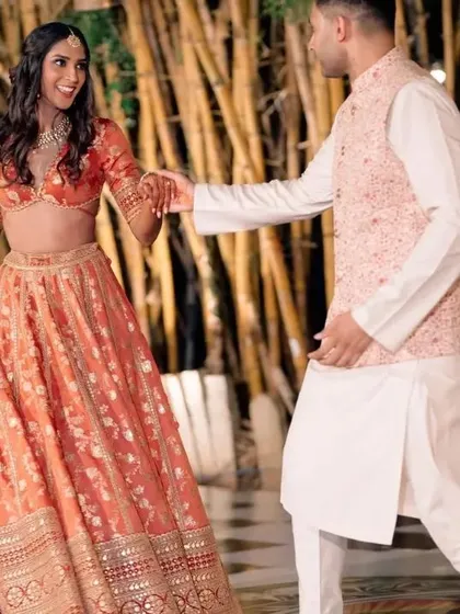 The best performances come from the heart. I focus on making my couples comfortable so their genuine smiles and happiness shine through, just like this beautiful jodi.