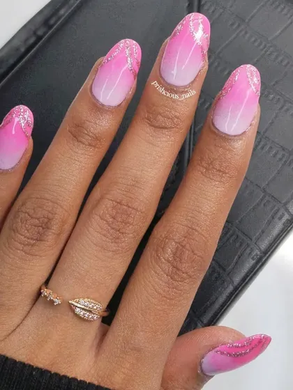 I think the Barbie trend will never end! This set features a soft pink ombré on temporary extensions, accented with sparkly pink swirls.