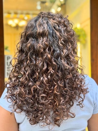 No-Bleach Balayage: Natural & Sun-Kissed Tones photo 6