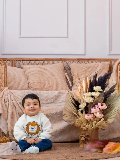 A slightly different take on our boho theme, with beautiful dried floral arrangements and candles for a warm glow.