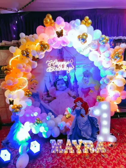 The same princess setup with cooler lighting.