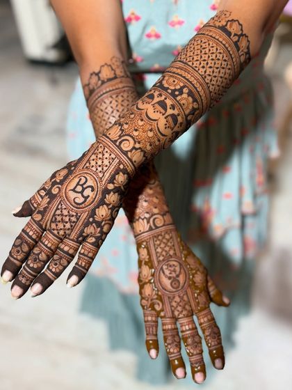 Mitali - Bridal Mehendi Custom Story & Portrait Mehendi photo 25