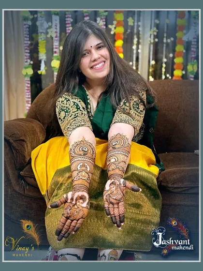 The best part of my work is seeing a bride's happy smile. Here is the lovely Ujala, glowing with joy and showcasing her full bridal mehndi, a beautiful blend of tradition and personal style.