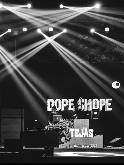 The stage at IGIMS Patna, with 'Dope Shope' visuals on the screen, showcasing the large-scale production.