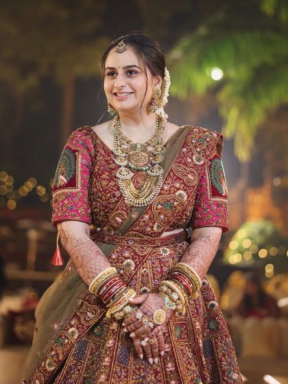 Elegant Bridal Buns & Updos photo 18