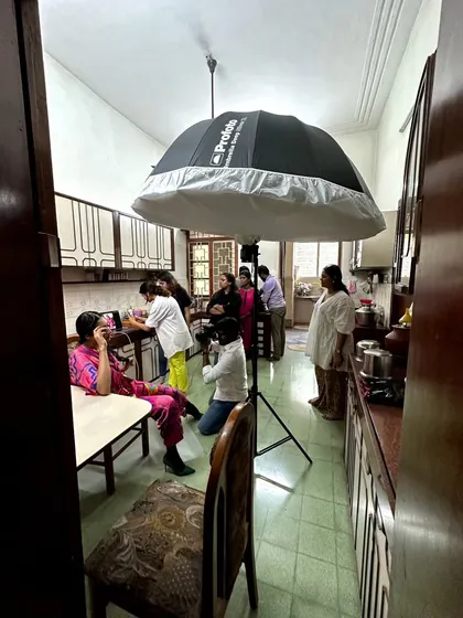 Another moment from our Advait shoot. Our fantastic makeup artist Salomirdiamond is doing final touches while the photography team sets up the lighting. This shows the teamwork and attention to detail that goes into every single frame.