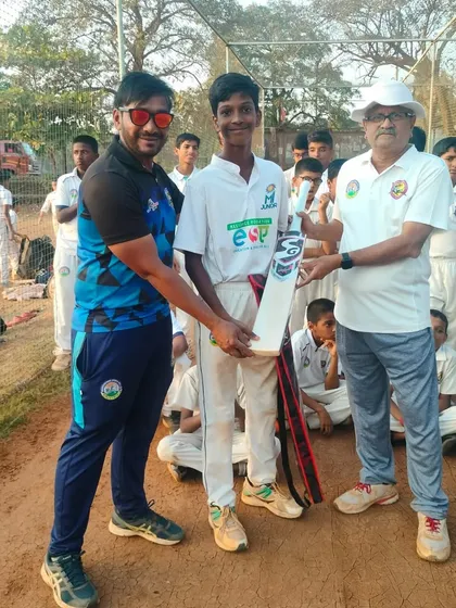 A new bat for one of the best performers in the MPL U-14 tournament. Encouraging young talent is my top priority.