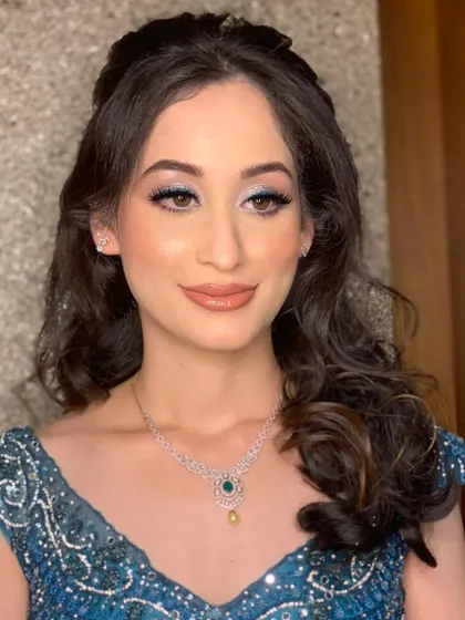 A close-up of the beautiful blue shimmer on the eyelids.