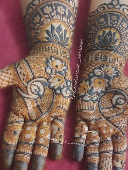 Intricate Hand & Arm Designs photo 22