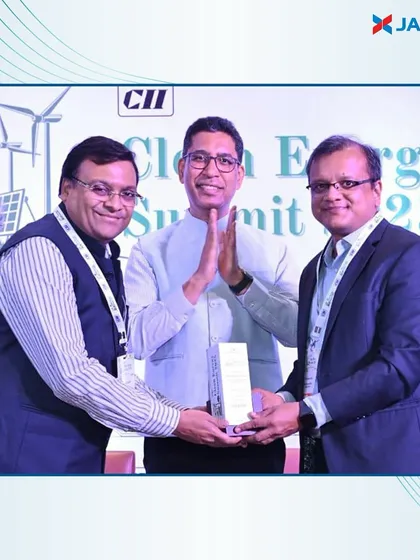 Our Chief Business Officer, Sanjay Gupta, being felicitated at the CII UP Green Summit 2025. This recognizes our contributions to the state's energy sector, including our pioneering investment in a 1,200 MW solar module manufacturing facility in UP.