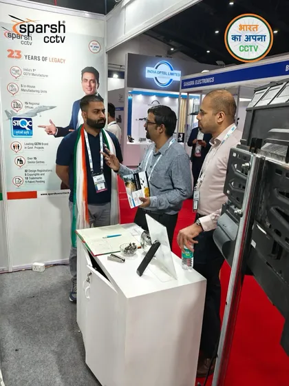 We are always eager to share the technical capabilities of our products. A detailed discussion in progress at the Strategic Electronics Summit.