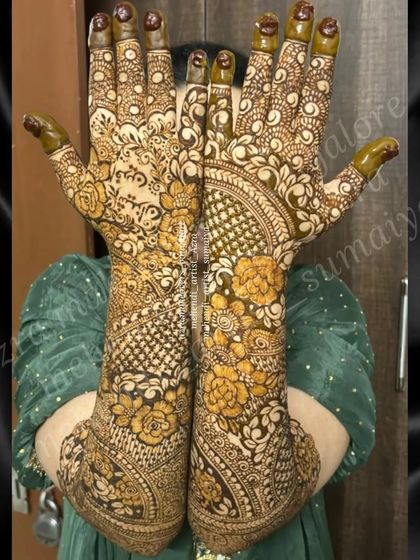 Azra Mehendi - Mehendi Artistry Full Bridal Mehendi photo 71