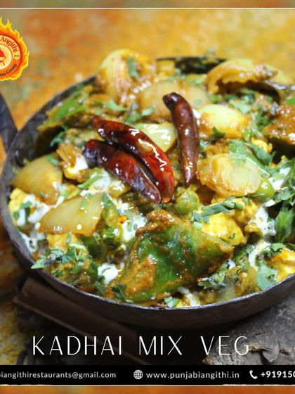 A colourful medley of fresh vegetables cooked in a spicy, aromatic kadhai masala. Our Kadhai Mix Veg is a vibrant and wholesome dish.