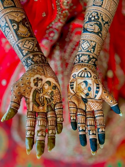 Mitali - Bridal Mehendi Custom Story & Portrait Mehendi photo 8