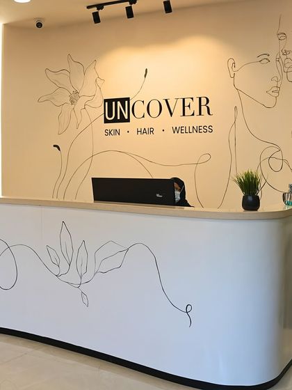 Another view of the welcoming reception desk at our Noida clinic.