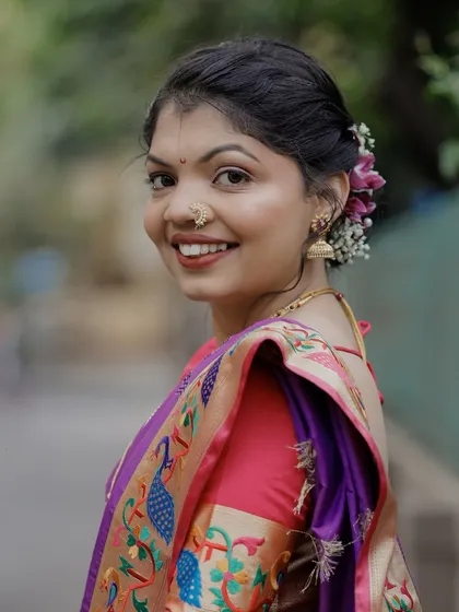 A candid, happy shot of my engagement bride. Her natural smile is the best accessory, enhanced by a soft and fresh makeup look.