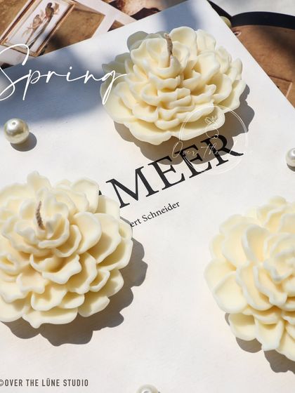 Over The Lune Studio - Decorative & Sculptural Candles Urli & Floating Candles photo 19