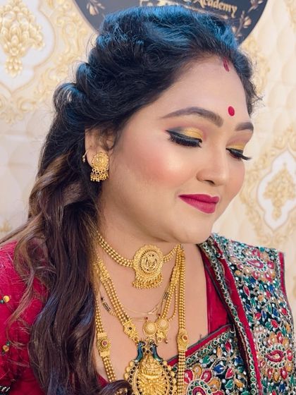 Glam Reception & Party Looks photo 51