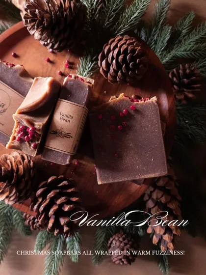 Here is a closer look at my Vanilla Bean soap from the winter collection. It's made with creamy cocoa butter and real vanilla essential oil, with a sprinkle of pink peppercorns on top for a festive look.