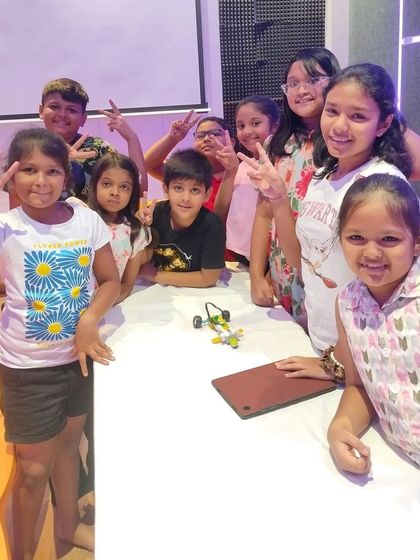 MakersLoft - Holiday Camps Year-Round Holiday Fun photo 80