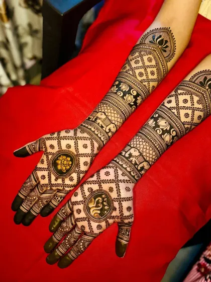 A classic design with elephants and lotus mandalas, a timeless choice for any celebration.