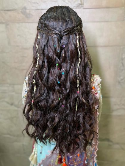 Vibrant Pre-Wedding Events photo 60