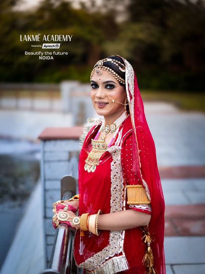 The complete look of a 'Banni' or Rajasthani bride. Our course covers the cultural nuances and specific artistry required for different regional bridal makeups.