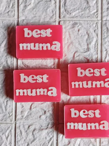 "Best Muma" soaps, perfect for Mother's Day.