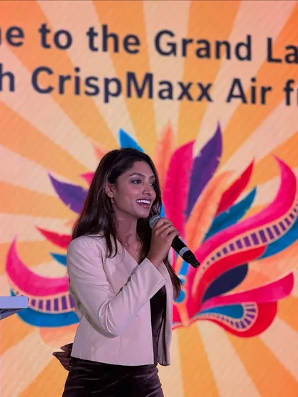 Bringing energy to the stage for the grand launch of the Bosch CrispMaxx Air Fryer. A successful product launch needs excitement and a clear message, and I love delivering both.