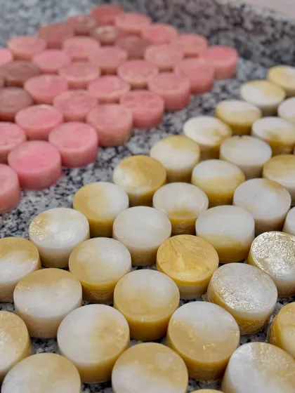 We created these custom Loofah Soaps for a baby shower. We made two types: one with a fruity-berry scent and another with a classic champa scent, all in a cute 60-gram bar size.