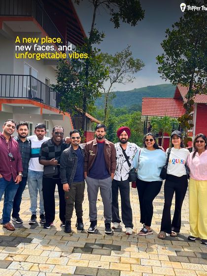 A new place, new faces, and unforgettable vibes. The squad from our Sakleshpur singles trip, already feeling like old friends.