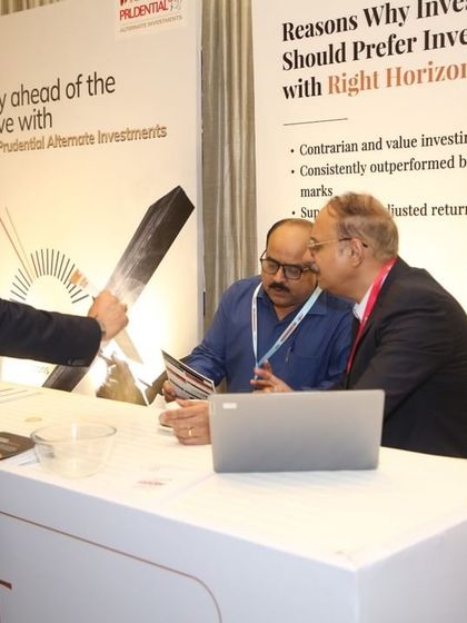 Our Founder & CIO, Anil Rego, presenting our proprietary MultiBagger Framework at an exclusive event at the Taj Mahal Hotel in Delhi. These images capture him sharing insights on our PMS strategies and engaging with investors.