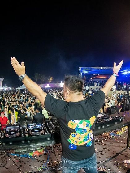 Ivan Nilkon - Live DJ Services Mainstage Madness photo 15