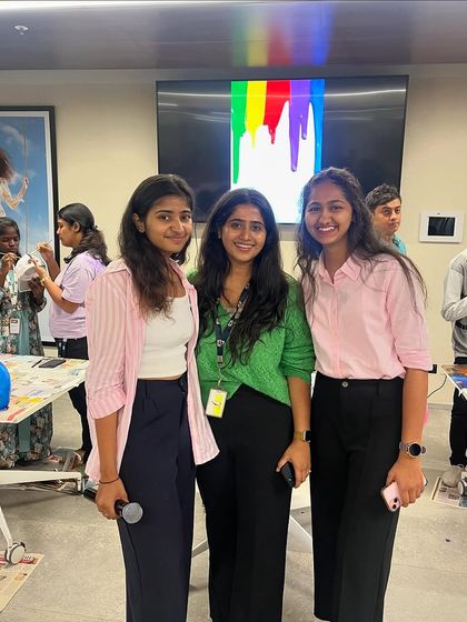 It was a pleasure to collaborate with the team at HBC for this special workshop. Moments like these, sharing art and joy, are what it's all about.