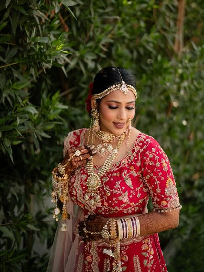 Regal Wedding Day Looks photo 47